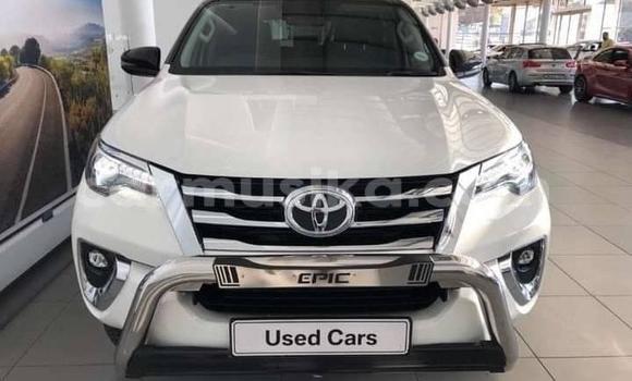 Buy Used Toyota Fortuner White Car in Beitbridge in Matabeleland South