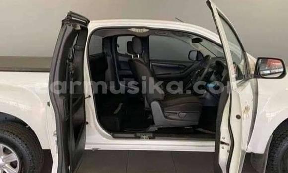 Buy Used Isuzu KB White Car in Beitbridge in Matabeleland South Buy Used Isuzu KB White Car in Beitbridge in Matabeleland South