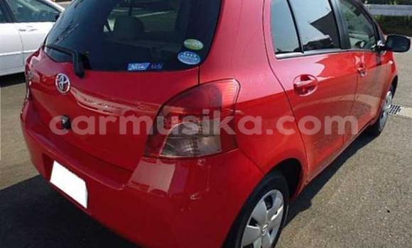 Nunua Ilio tumika Toyota Vitz Nyekundu Gari ndani ya Beitbridge nchini Matabeleland Kusini Nunua Ilio tumika Toyota Vitz Nyekundu Gari ndani ya Beitbridge nchini Matabeleland Kusini