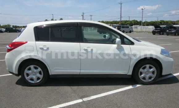 Acheter Occasion Voiture Nissan Tiida Blanc à Beitbridge, Matabeleland South Acheter Occasion Voiture Nissan Tiida Blanc à Beitbridge, Matabeleland South