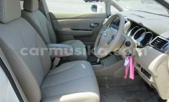 Acheter Occasion Voiture Nissan Tiida Blanc à Beitbridge, Matabeleland South Acheter Occasion Voiture Nissan Tiida Blanc à Beitbridge, Matabeleland South