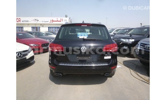 Tenga Imported Volkswagen Touareg Nhema Mota in Import - Dubai in Harare Tenga Imported Volkswagen Touareg Nhema Mota in Import - Dubai in Harare