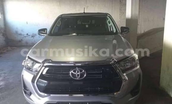 Buy Used Toyota Hilux Silver Car in Beitbridge in Matabeleland South Buy Used Toyota Hilux Silver Car in Beitbridge in Matabeleland South