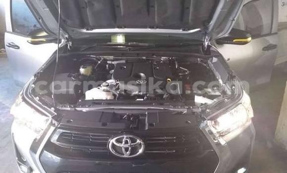 Buy Used Toyota Hilux Silver Car in Beitbridge in Matabeleland South Buy Used Toyota Hilux Silver Car in Beitbridge in Matabeleland South