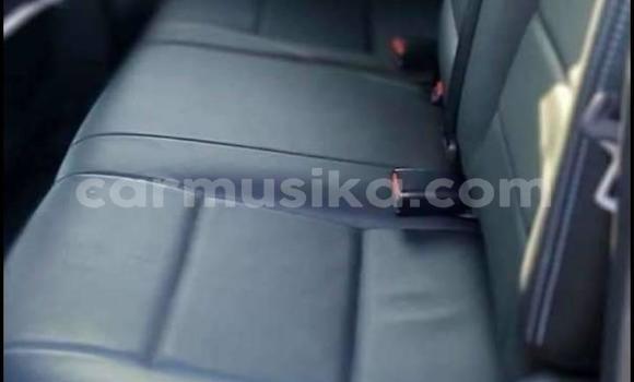 Buy Used Toyota Hilux White Car in Beitbridge in Matabeleland South Buy Used Toyota Hilux White Car in Beitbridge in Matabeleland South