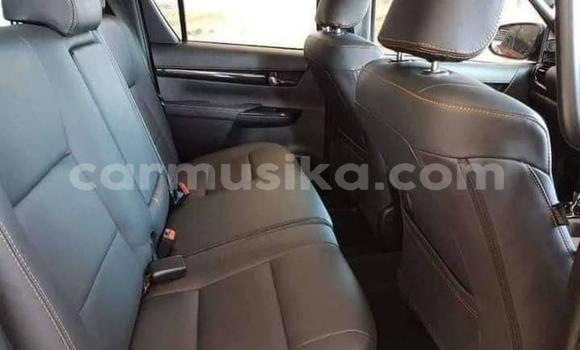 Buy Used Toyota Hilux Brown Car in Beitbridge in Matabeleland South Buy Used Toyota Hilux Brown Car in Beitbridge in Matabeleland South