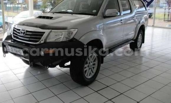 Buy Used Toyota Hilux Silver Car in Beitbridge in Matabeleland South Buy Used Toyota Hilux Silver Car in Beitbridge in Matabeleland South