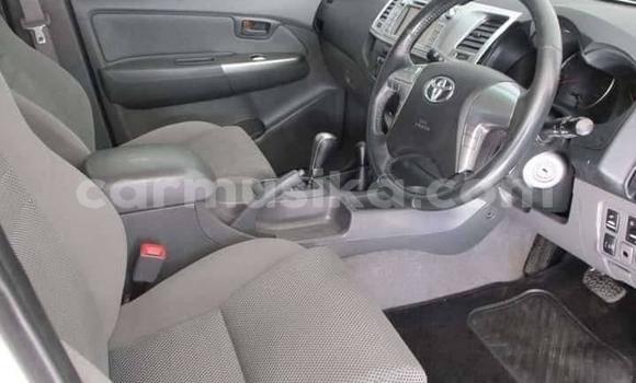 Buy Used Toyota Hilux Silver Car in Beitbridge in Matabeleland South Buy Used Toyota Hilux Silver Car in Beitbridge in Matabeleland South
