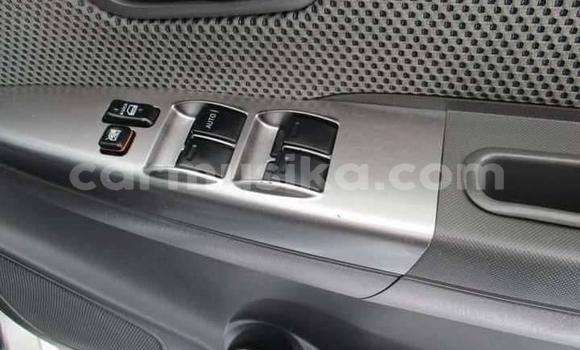 Buy Used Toyota Hilux Silver Car in Beitbridge in Matabeleland South Buy Used Toyota Hilux Silver Car in Beitbridge in Matabeleland South