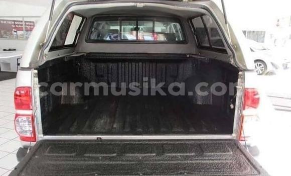 Buy Used Toyota Hilux Silver Car in Beitbridge in Matabeleland South Buy Used Toyota Hilux Silver Car in Beitbridge in Matabeleland South