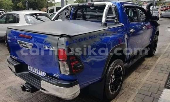 Buy Used Toyota Hilux Blue Car in Beitbridge in Matabeleland South Buy Used Toyota Hilux Blue Car in Beitbridge in Matabeleland South