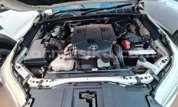 Buy Used Toyota Hilux White Car in Beitbridge in Matabeleland South Buy Used Toyota Hilux White Car in Beitbridge in Matabeleland South