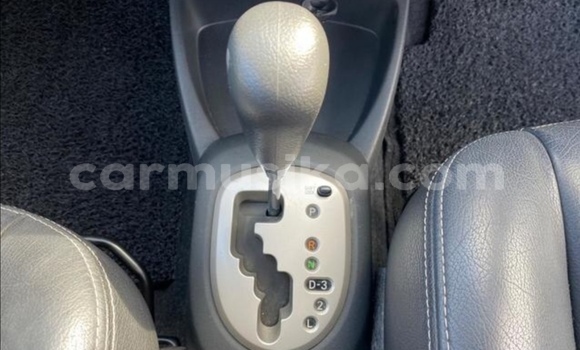 Acheter Occasion Voiture Toyota Yaris Gris à Beitbridge, Matabeleland South Acheter Occasion Voiture Toyota Yaris Gris à Beitbridge, Matabeleland South