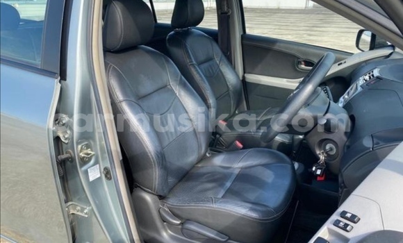 Acheter Occasion Voiture Toyota Yaris Gris à Beitbridge, Matabeleland South Acheter Occasion Voiture Toyota Yaris Gris à Beitbridge, Matabeleland South