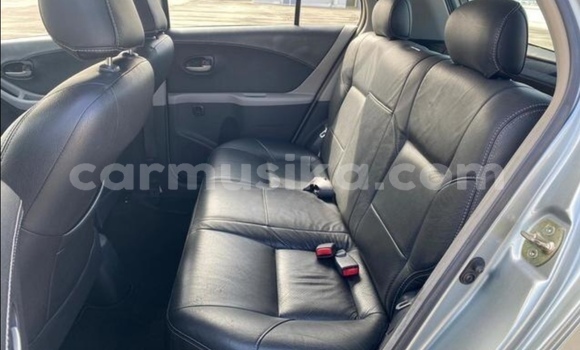 Acheter Occasion Voiture Toyota Yaris Gris à Beitbridge, Matabeleland South Acheter Occasion Voiture Toyota Yaris Gris à Beitbridge, Matabeleland South