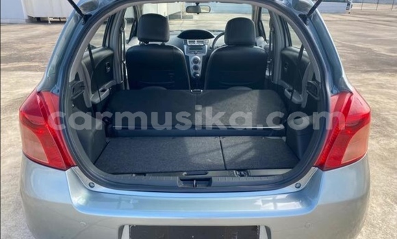 Acheter Occasion Voiture Toyota Yaris Gris à Beitbridge, Matabeleland South Acheter Occasion Voiture Toyota Yaris Gris à Beitbridge, Matabeleland South