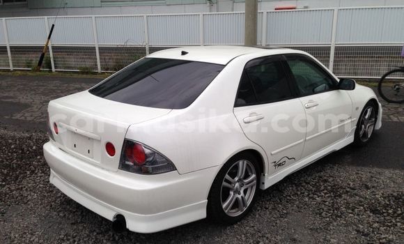 Buy Used Toyota Altezza White Car in Beitbridge in Matabeleland South Buy Used Toyota Altezza White Car in Beitbridge in Matabeleland South