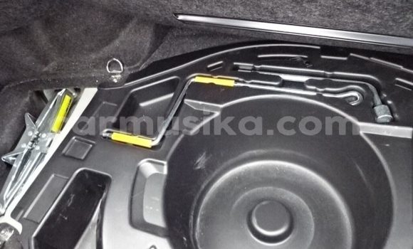 Acheter Occasion Voiture Toyota Yaris Rouge à Beitbridge, Matabeleland South Acheter Occasion Voiture Toyota Yaris Rouge à Beitbridge, Matabeleland South