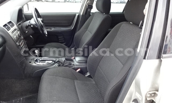 Acheter Occasion Voiture Toyota Yaris Rouge à Beitbridge, Matabeleland South Acheter Occasion Voiture Toyota Yaris Rouge à Beitbridge, Matabeleland South