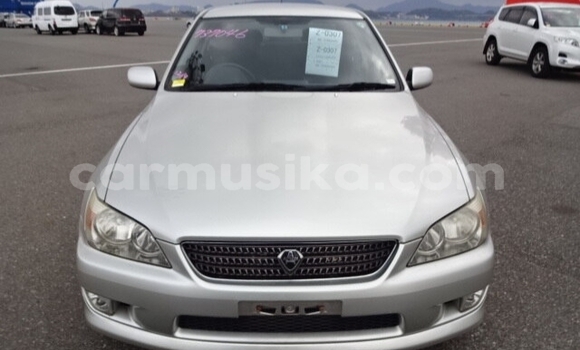 Acheter Occasion Voiture Toyota Yaris Rouge à Beitbridge, Matabeleland South Acheter Occasion Voiture Toyota Yaris Rouge à Beitbridge, Matabeleland South