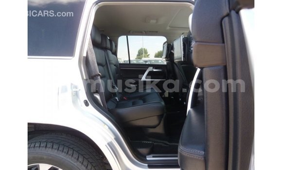 Nunua Imported Toyota Land Cruiser Nyingine Gari ndani ya Import - Dubai nchini Harare Nunua Imported Toyota Land Cruiser Nyingine Gari ndani ya Import - Dubai nchini Harare