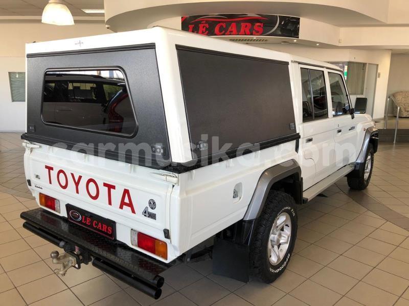 Big with watermark toyota land cruiser matabeleland south beitbridge 23377