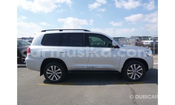 Nunua Imported Toyota Land Cruiser Nyingine Gari ndani ya Import - Dubai nchini Harare Nunua Imported Toyota Land Cruiser Nyingine Gari ndani ya Import - Dubai nchini Harare