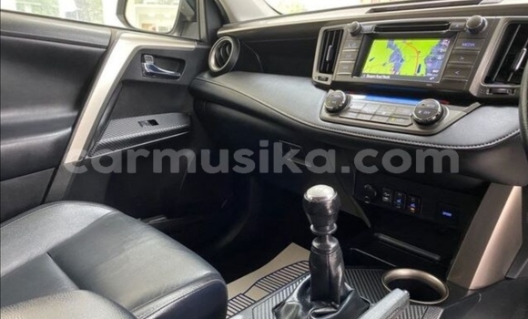 Acheter Occasion Voiture Toyota RAV4 Blanc à Beitbridge, Matabeleland South Acheter Occasion Voiture Toyota RAV4 Blanc à Beitbridge, Matabeleland South