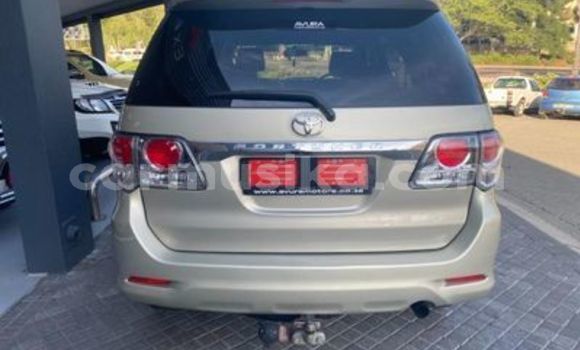 Acheter Occasion Voiture Toyota Fortuner Autre à Beitbridge, Matabeleland South Acheter Occasion Voiture Toyota Fortuner Autre à Beitbridge, Matabeleland South