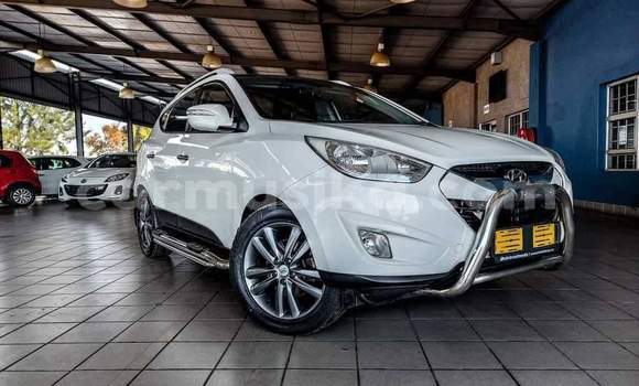 Nunua Ilio tumika Hyundai ix35 Nyeupe Gari ndani ya Beitbridge nchini Matabeleland Kusini