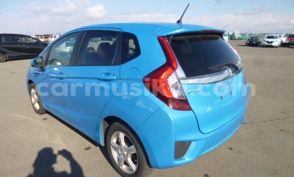 Buy Used Honda Fit Blue Car in Beitbridge in Matabeleland South Buy Used Honda Fit Blue Car in Beitbridge in Matabeleland South