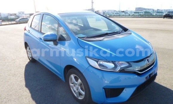 Buy Used Honda Fit Blue Car in Beitbridge in Matabeleland South Buy Used Honda Fit Blue Car in Beitbridge in Matabeleland South