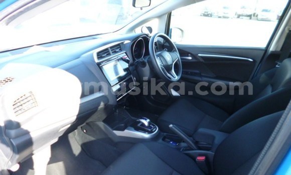 Buy Used Honda Fit Blue Car in Beitbridge in Matabeleland South Buy Used Honda Fit Blue Car in Beitbridge in Matabeleland South