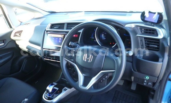Buy Used Honda Fit Blue Car in Beitbridge in Matabeleland South Buy Used Honda Fit Blue Car in Beitbridge in Matabeleland South