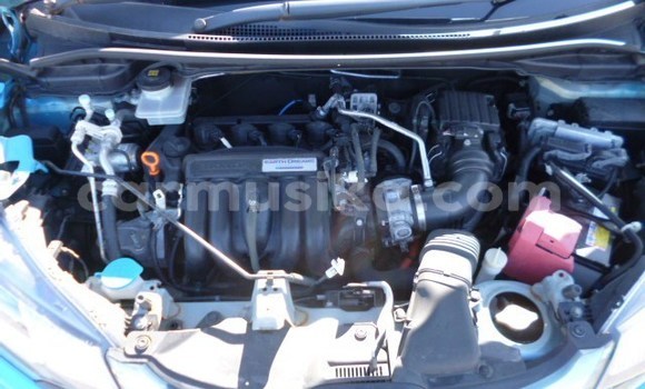 Buy Used Honda Fit Blue Car in Beitbridge in Matabeleland South Buy Used Honda Fit Blue Car in Beitbridge in Matabeleland South