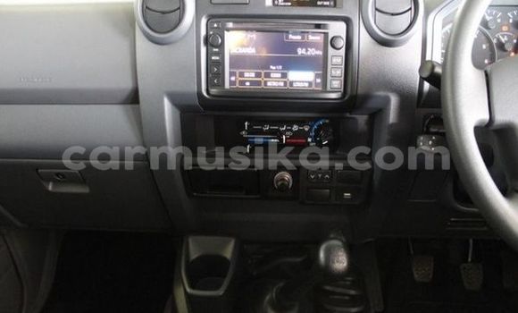 Tenga Tsaru Toyota Land Cruiser Bhurawuni Mota in Beitbridge in Matabeleland South Tenga Tsaru Toyota Land Cruiser Bhurawuni Mota in Beitbridge in Matabeleland South