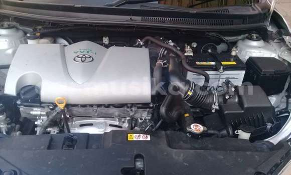 Buy Used Toyota Yaris Silver Car in Beitbridge in Matabeleland South Buy Used Toyota Yaris Silver Car in Beitbridge in Matabeleland South