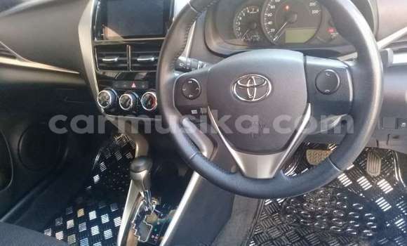 Buy Used Toyota Yaris Silver Car in Beitbridge in Matabeleland South Buy Used Toyota Yaris Silver Car in Beitbridge in Matabeleland South