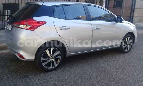 Buy Used Toyota Yaris Silver Car in Beitbridge in Matabeleland South Buy Used Toyota Yaris Silver Car in Beitbridge in Matabeleland South