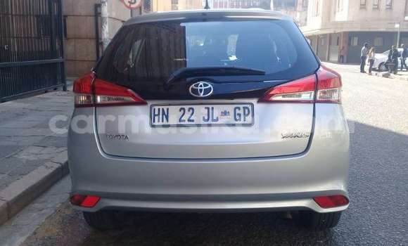 Buy Used Toyota Yaris Silver Car in Beitbridge in Matabeleland South Buy Used Toyota Yaris Silver Car in Beitbridge in Matabeleland South