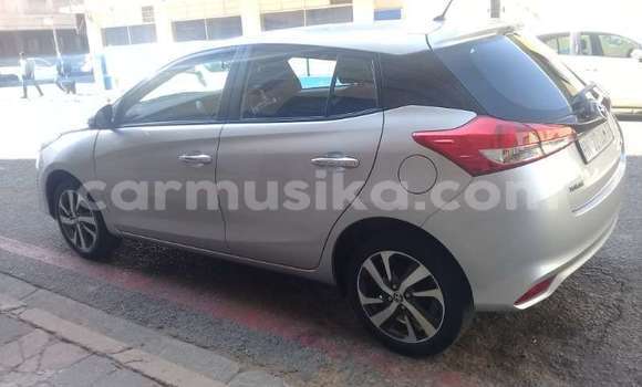 Buy Used Toyota Yaris Silver Car in Beitbridge in Matabeleland South Buy Used Toyota Yaris Silver Car in Beitbridge in Matabeleland South