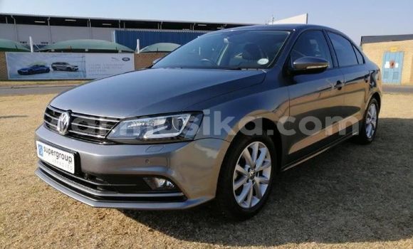 Buy Used Volkswagen Jetta Silver Car in Beitbridge in Matabeleland South