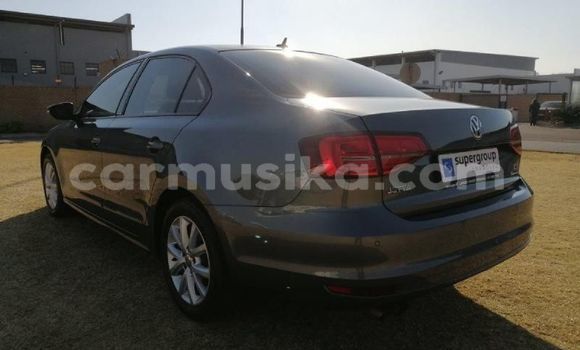 Buy Used Volkswagen Jetta Silver Car in Beitbridge in Matabeleland South Buy Used Volkswagen Jetta Silver Car in Beitbridge in Matabeleland South