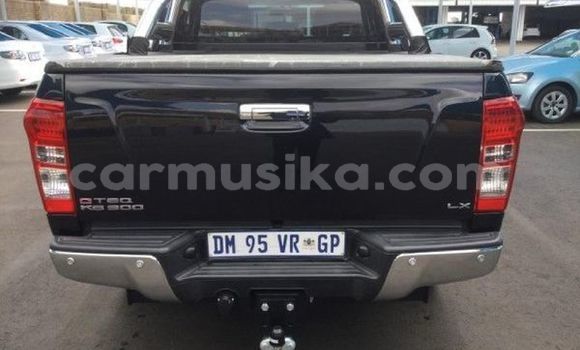 Nunua Ilio tumika Isuzu KB Fedha Gari ndani ya Beitbridge nchini Matabeleland Kusini Nunua Ilio tumika Isuzu KB Fedha Gari ndani ya Beitbridge nchini Matabeleland Kusini