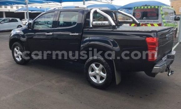 Nunua Ilio tumika Isuzu KB Fedha Gari ndani ya Beitbridge nchini Matabeleland Kusini Nunua Ilio tumika Isuzu KB Fedha Gari ndani ya Beitbridge nchini Matabeleland Kusini