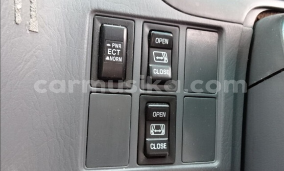 Tenga Tsaru Toyota Granvia Zvimwe Mota in Beitbridge in Matabeleland South Tenga Tsaru Toyota Granvia Zvimwe Mota in Beitbridge in Matabeleland South