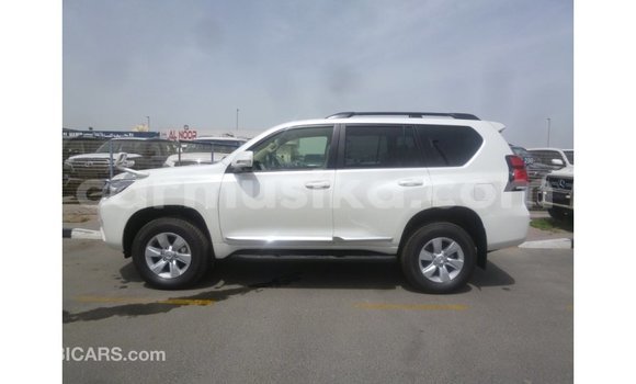 Tenga Imported Toyota Prado Chena Mota in Import - Dubai in Harare Tenga Imported Toyota Prado Chena Mota in Import - Dubai in Harare