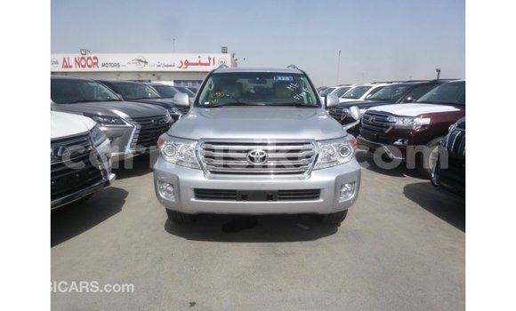 Tenga Imported Toyota Land Cruiser Zvimwe Mota in Import - Dubai in Harare Tenga Imported Toyota Land Cruiser Zvimwe Mota in Import - Dubai in Harare
