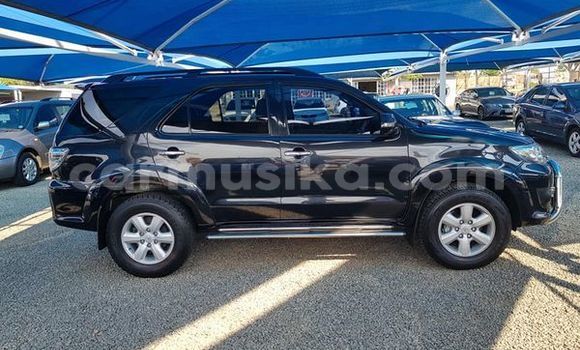 Buy Used Toyota Fortuner Black Car in Beitbridge in Matabeleland South Buy Used Toyota Fortuner Black Car in Beitbridge in Matabeleland South