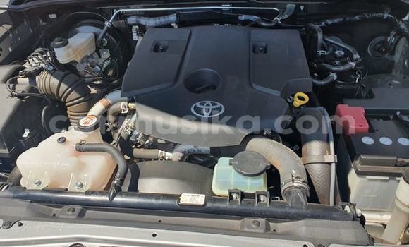 Buy Used Toyota Fortuner Silver Car in Beitbridge in Matabeleland South Buy Used Toyota Fortuner Silver Car in Beitbridge in Matabeleland South